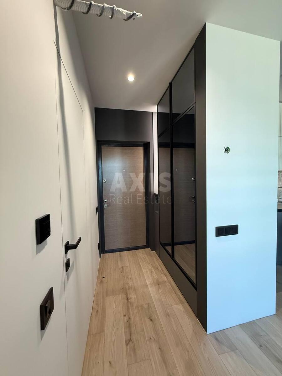 1k apartment vul. Saljutna 2Б7