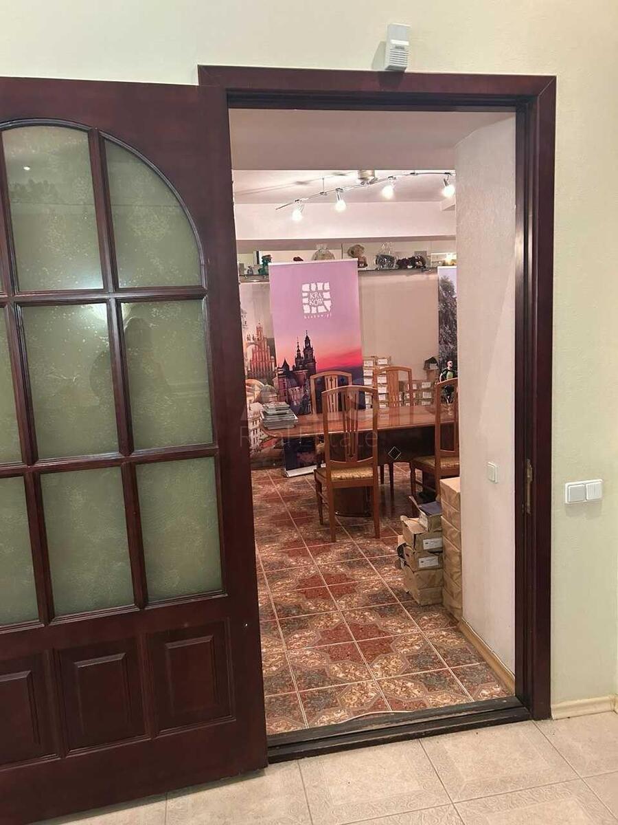 Office vul. Hreshhatyk 25, 100m2640994