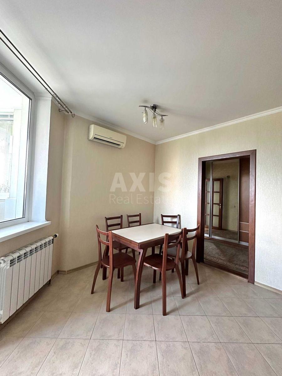 1k apartment vul. Kasijana Vasylja 2/11