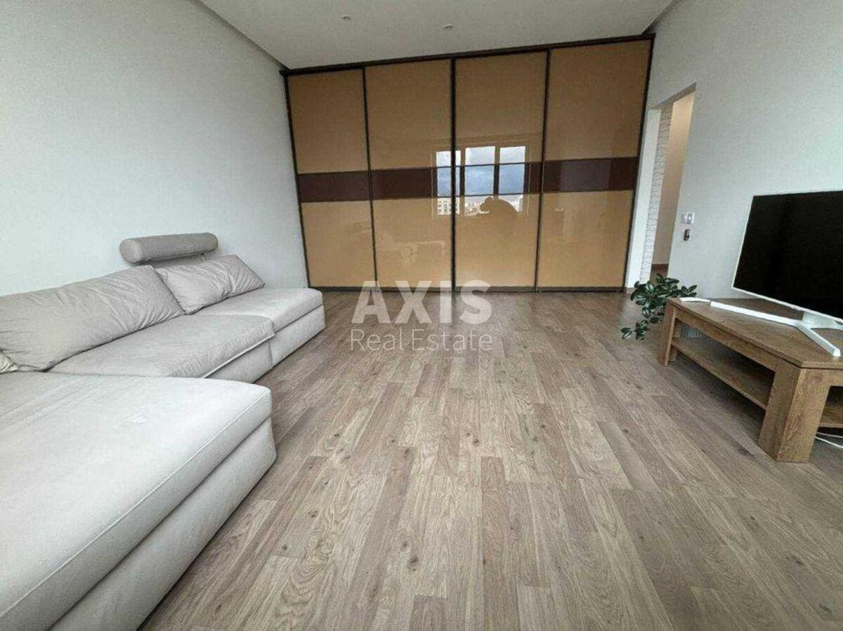 3k apartment vul. Demii'vs'ka 134