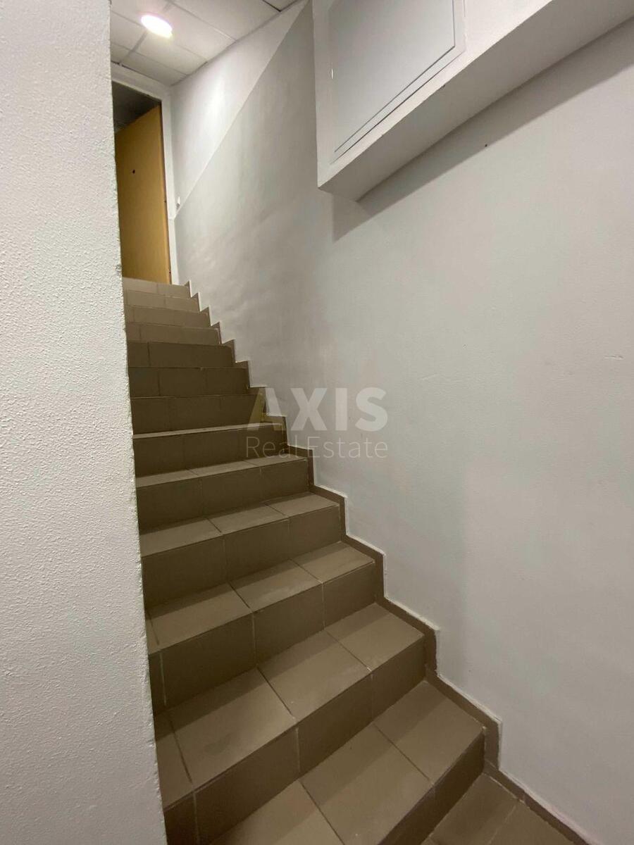 Office vul. Ches'ka 9, 124m211