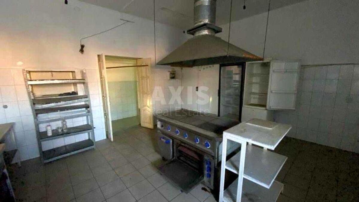 Объект торговли пр-т Леонида Каденюка 15, 301м2614379