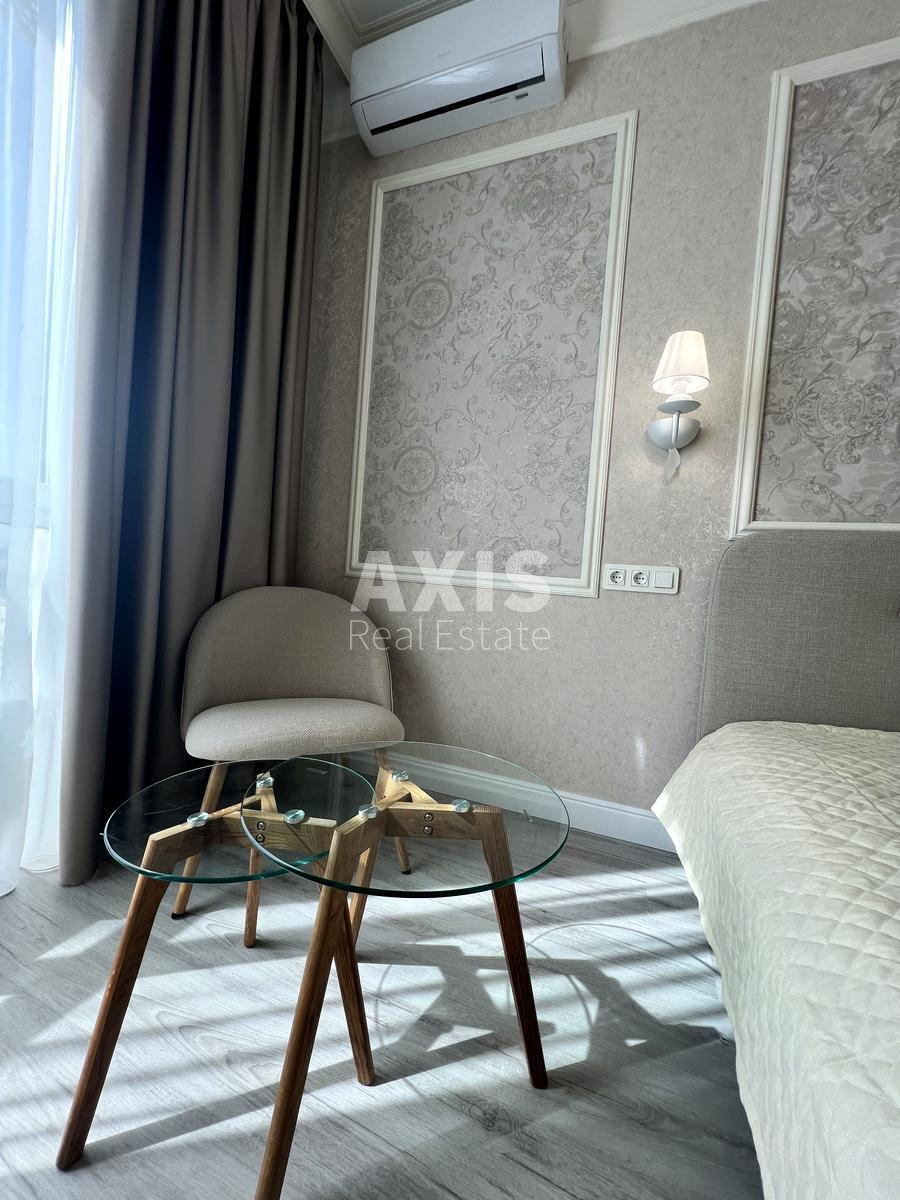 1k apartment vul. Bul'varno-Kudrjavs'ka 15А594227