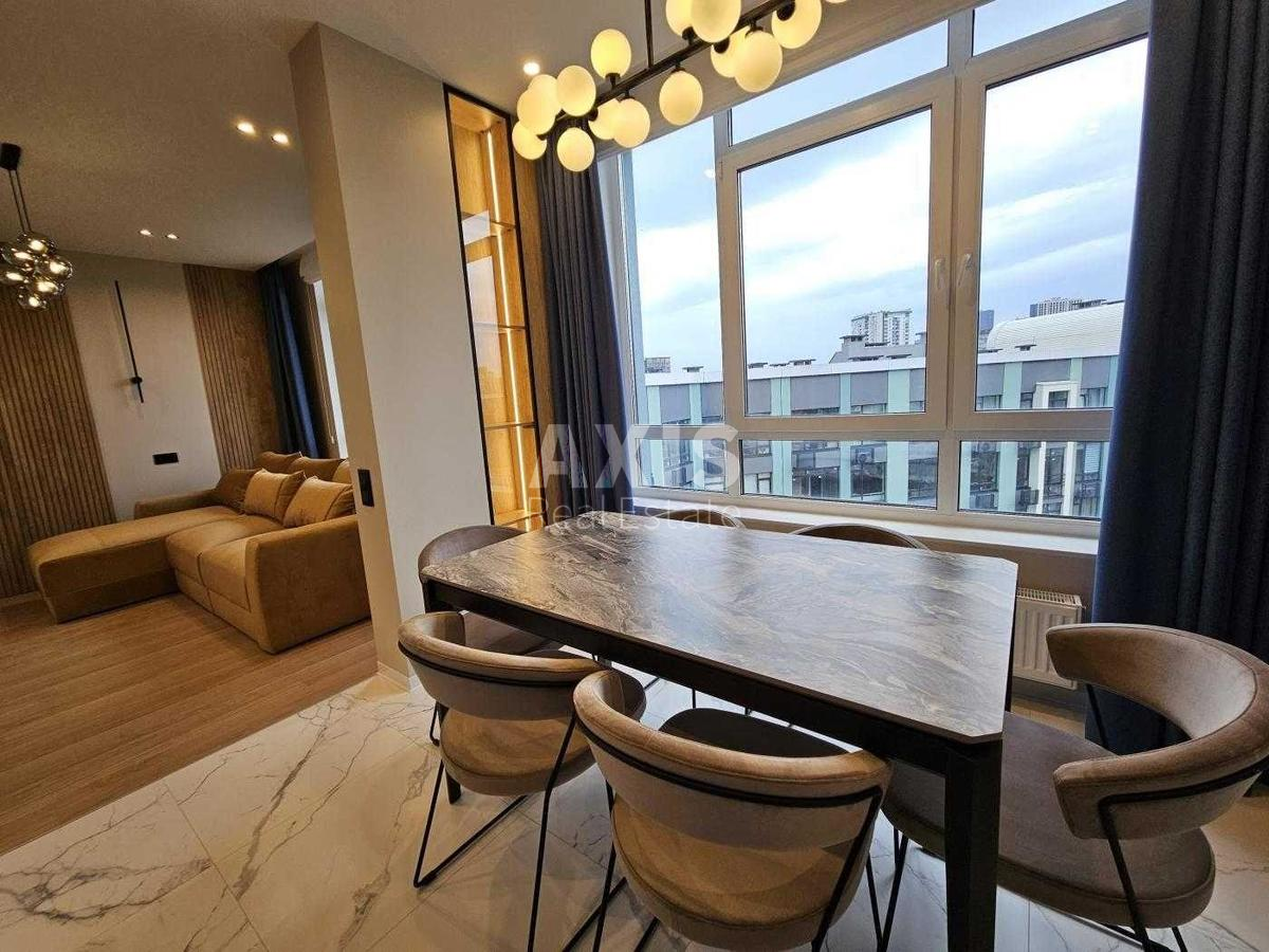 3k apartment bul. Ryl's'kogo Tadeja 13
