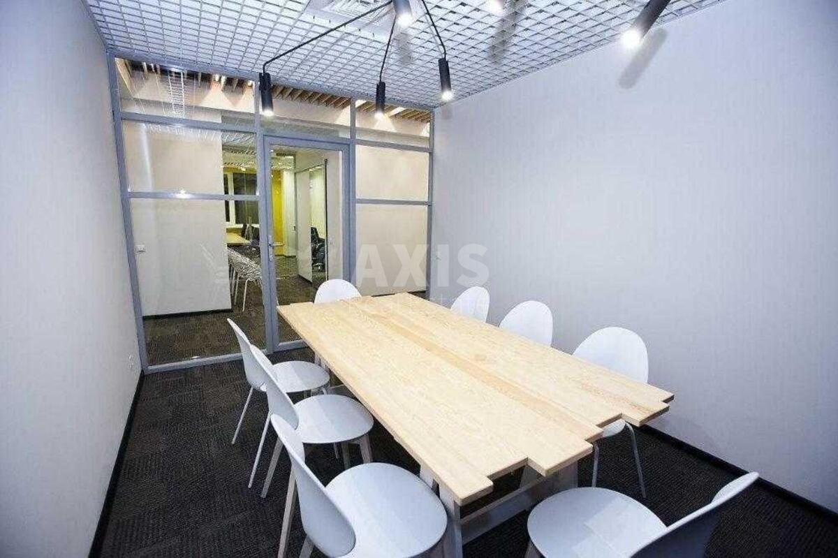 Office vul. Zhyljans'ka 30А, 340m23