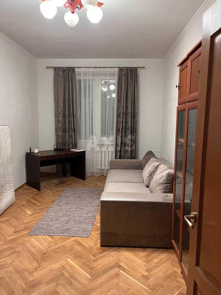 2к квартира ул. Лондонская 140