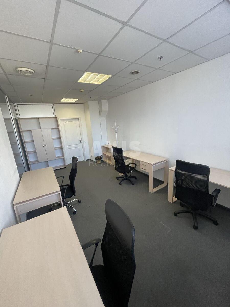 Office vul. Kutuzova 18/7, 50m2
