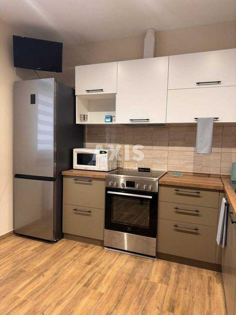 1k apartment vul. Revuc'kogo 40Б