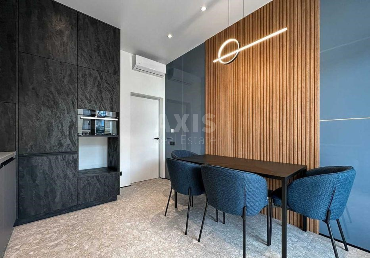 2k apartment vul. Bul'varno-Kudrjavs'ka 176