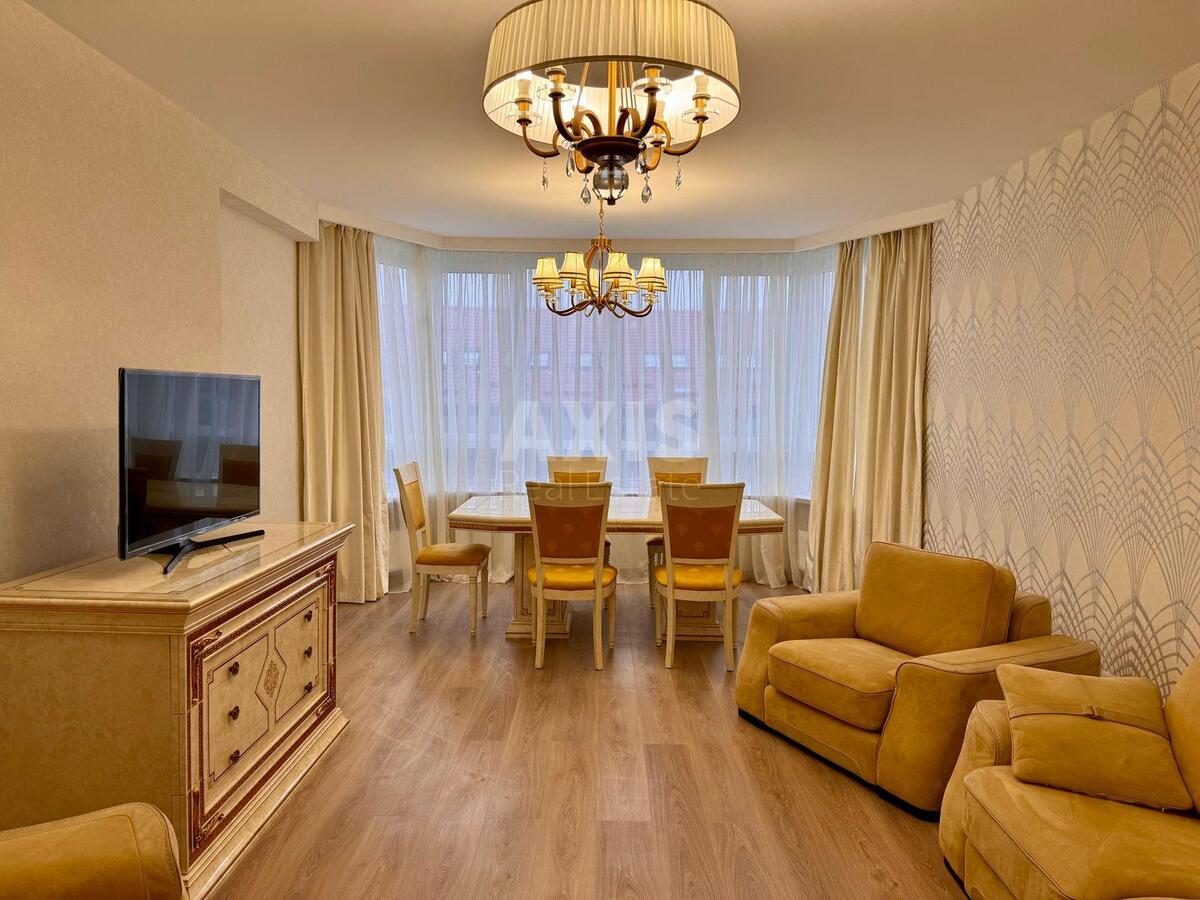 3к квартира пр-т Голосеевский 955790210