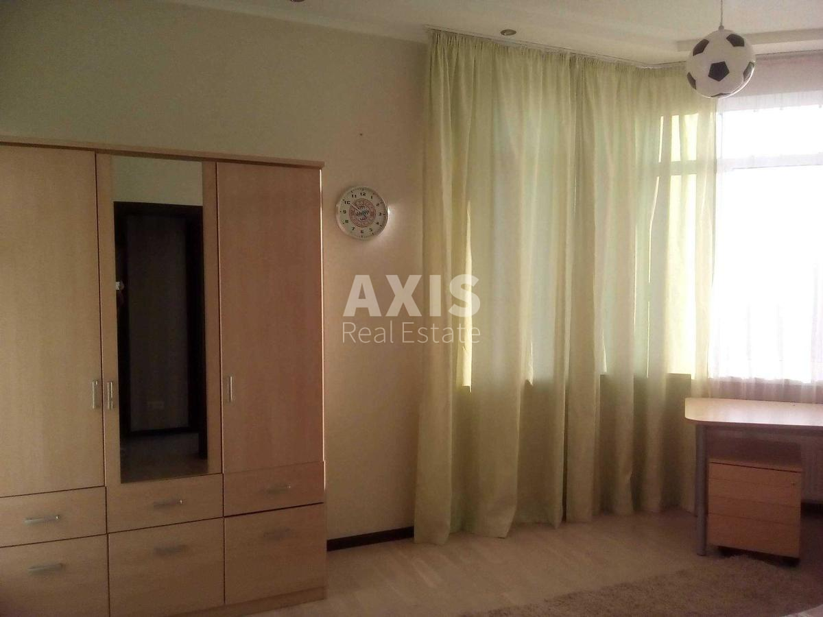 4к квартира ул. Коперника 12Д7