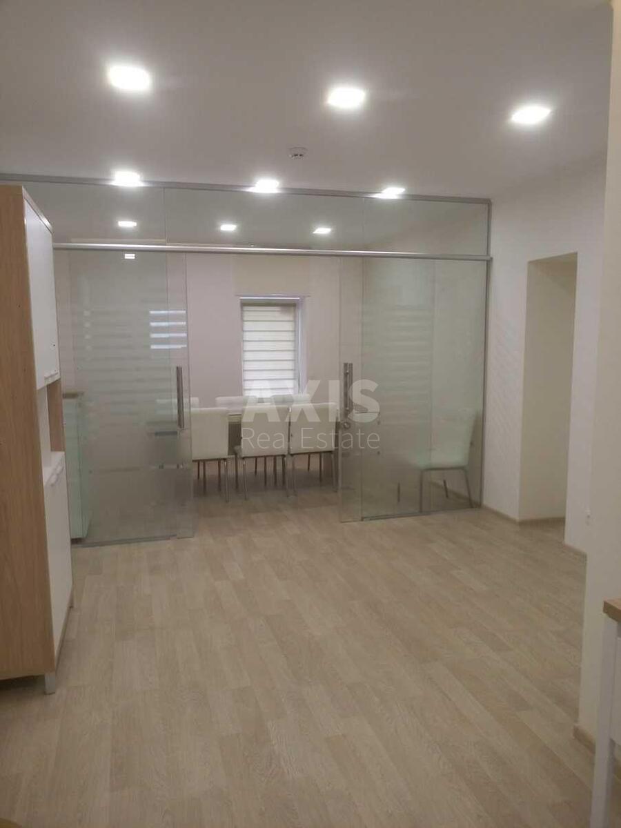 Office vul. Pecheniz'ka 16, 350m2635173