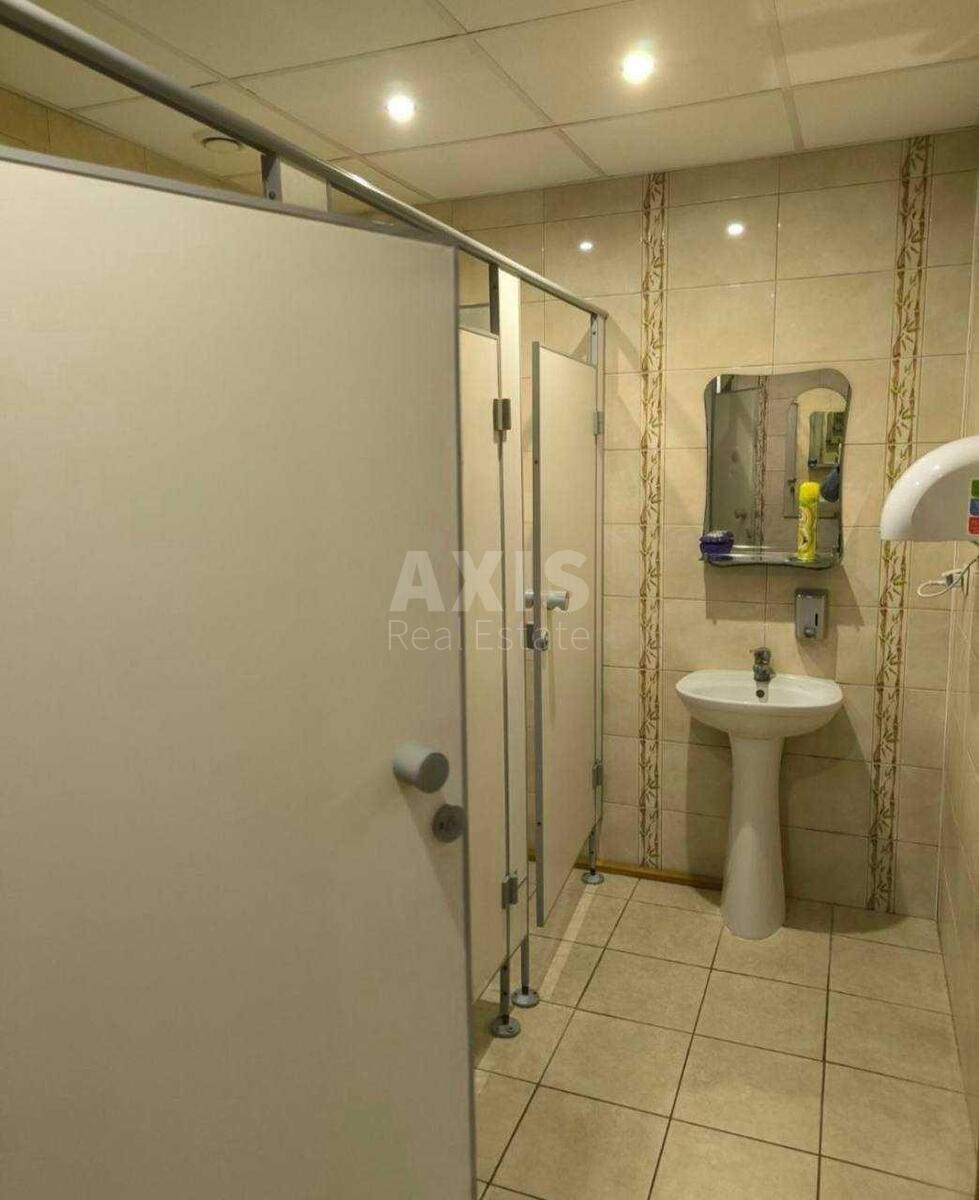 Trade object vul. Vitrjani Gory 3, 563m2635447