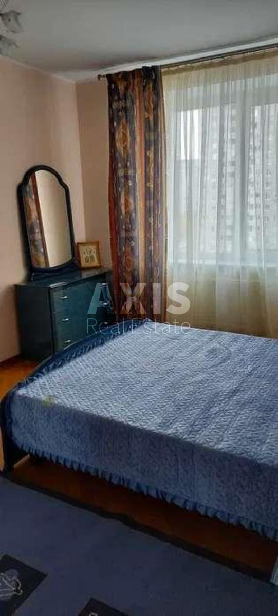 3k apartment vul. Knjazhyj Zaton 25