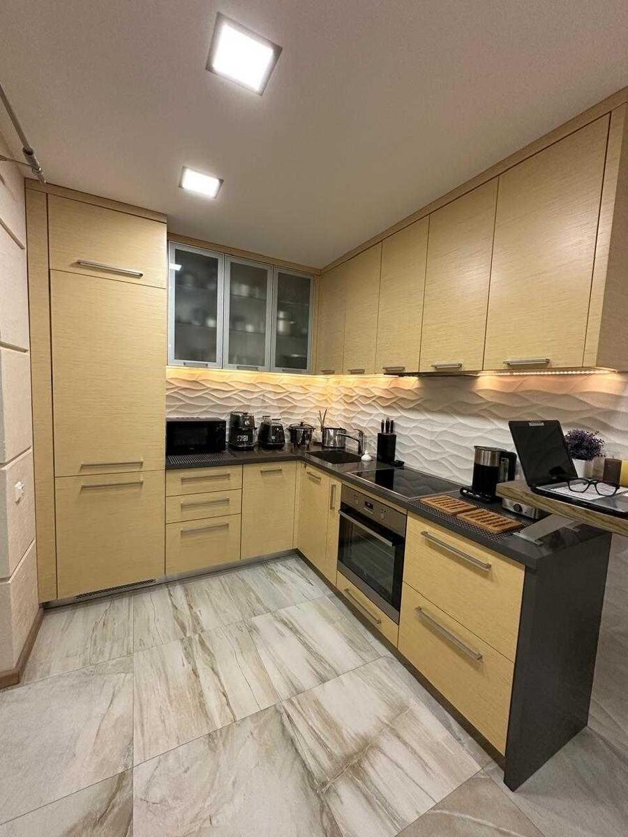 1k apartment vul. Koshycja Oleksandra 10/21