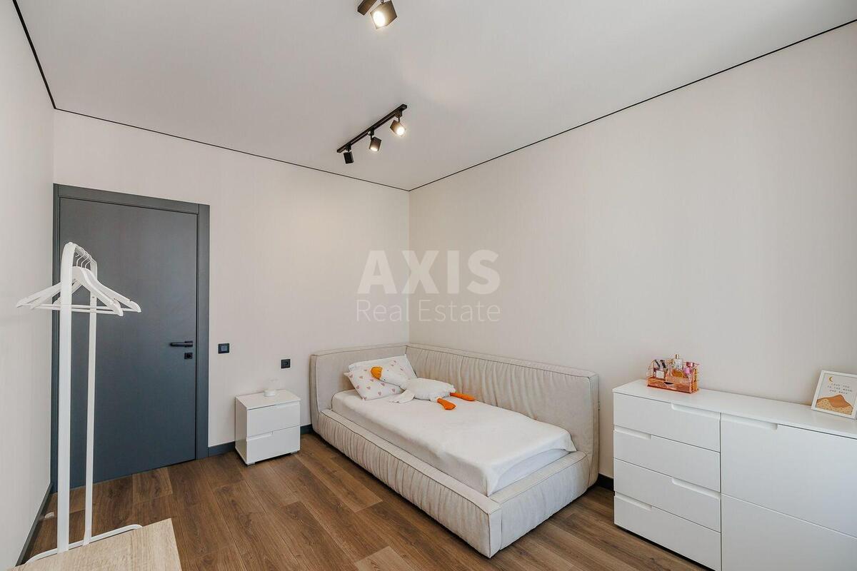 3k apartment vul. Kahovs'ka 62А6