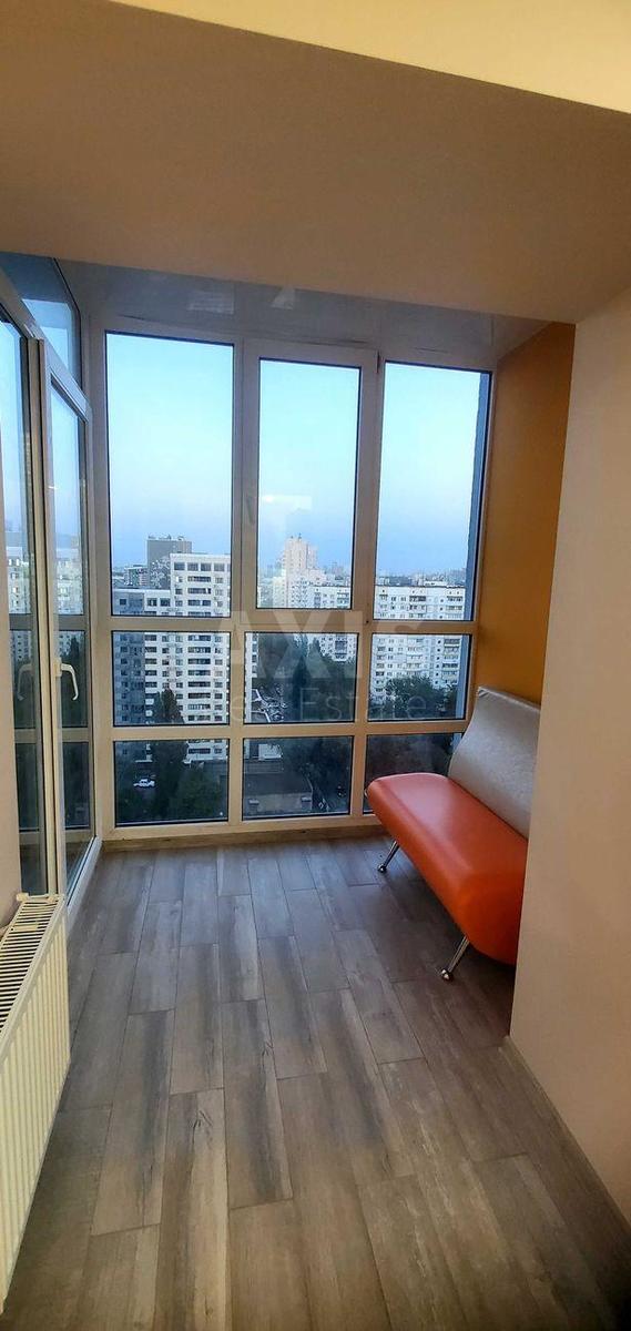 2k apartment vul. Patriarha Mstyslava Skrypnyka 48/502