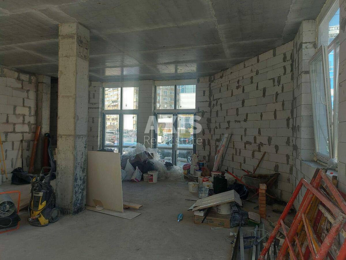 Service object vul. Dragomanova 21, 300m22