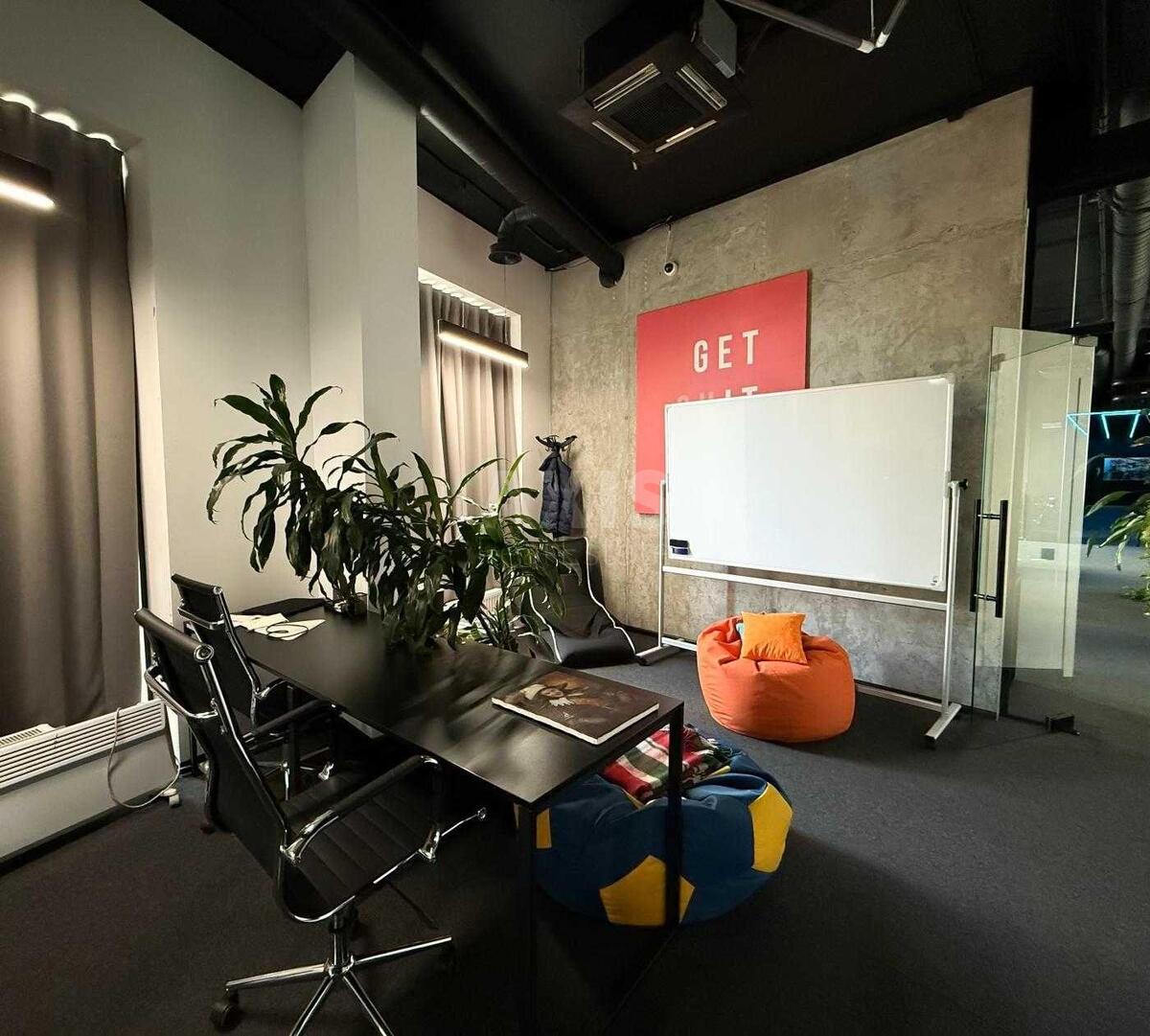 Office vul. Antonovycha 74, 680m260269