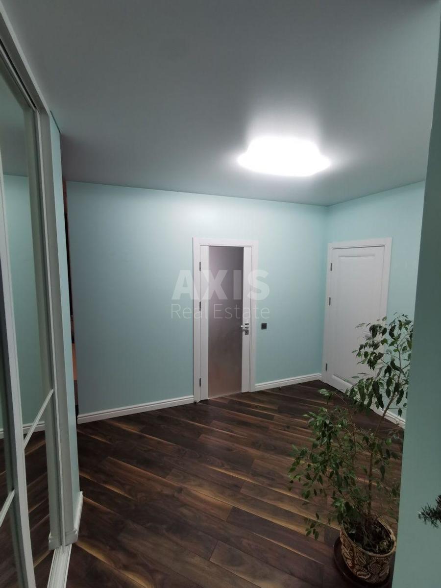 3k apartment vul. Revuc'kogo 4011