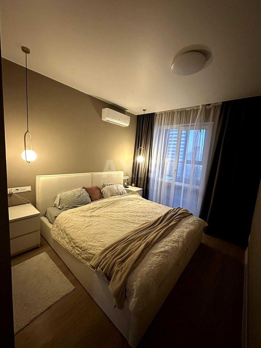 3k apartment vul. Novopol'ova 211