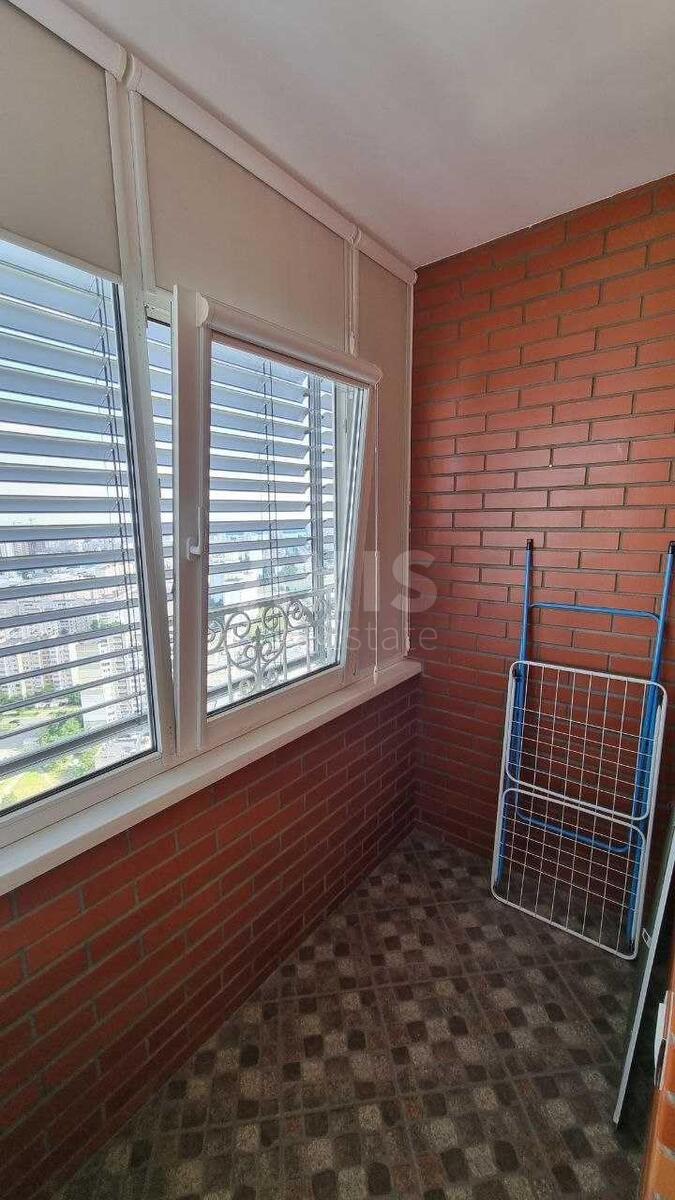 2k apartment vul. Revuc'kogo 94