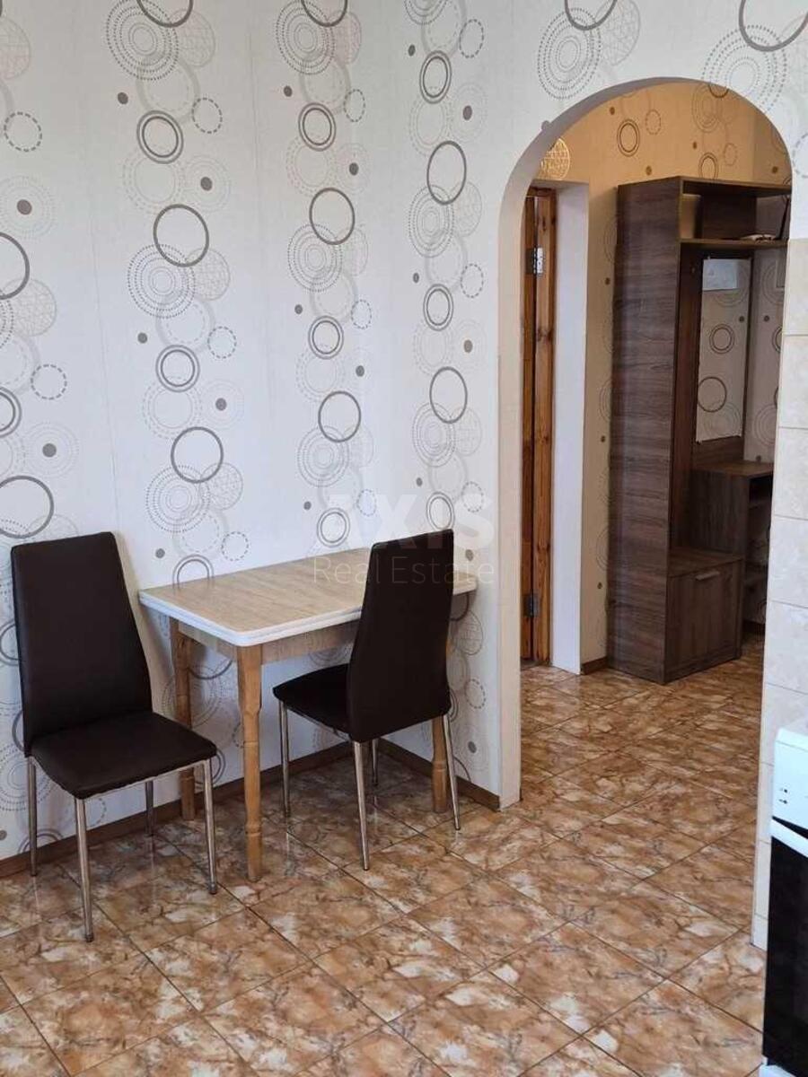 1k apartment vul. Nyzhn'okljuchova 14641200