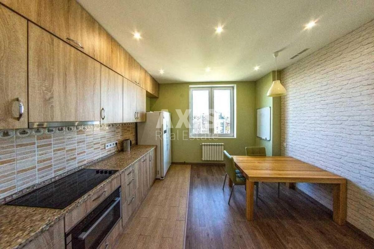 3k apartment vul. Demii'vs'ka 135