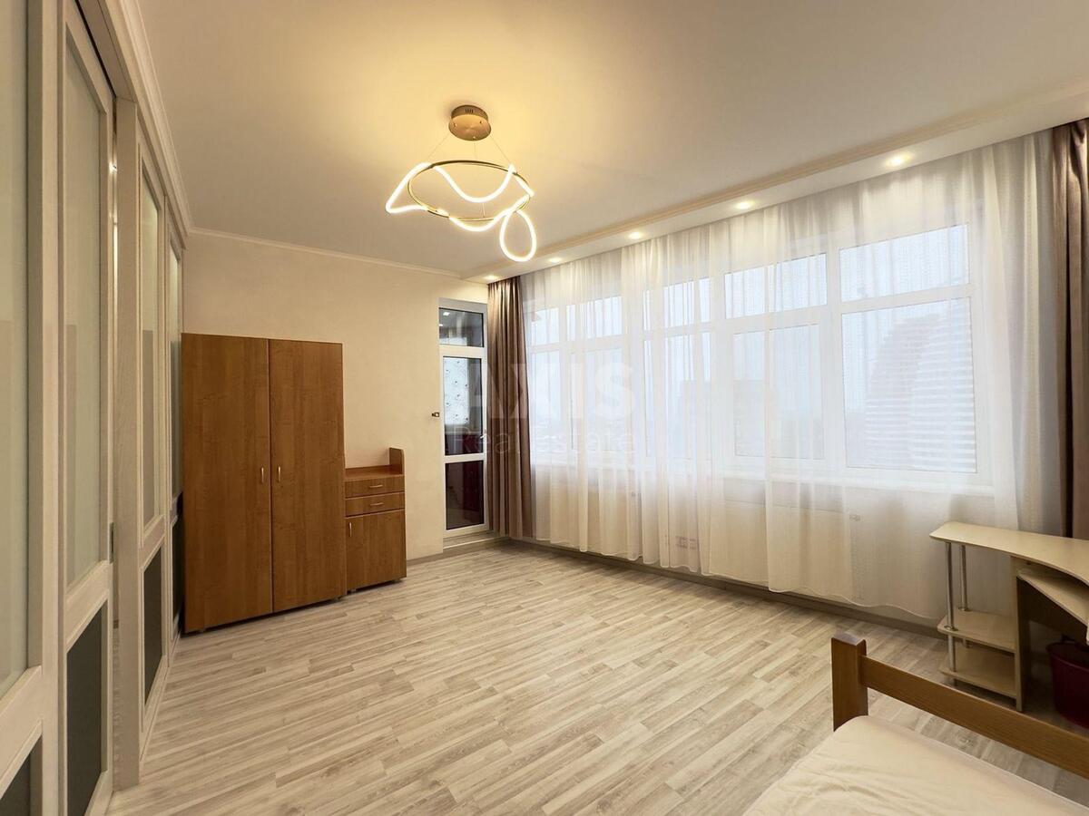 3к квартира ул. Старонаводницкая 6Б7