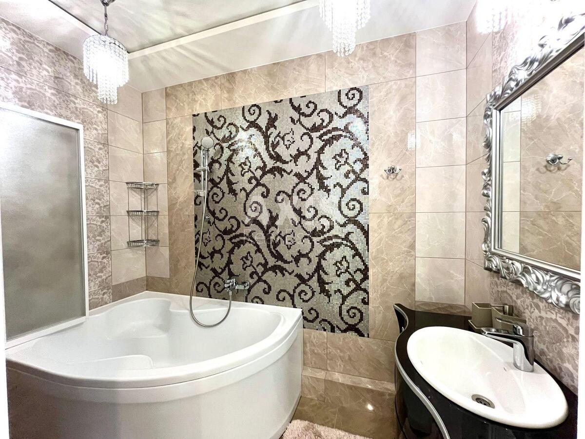 2k apartment vul. Lypkivs'kogo Vasylja Mytropolyta 16Г5776211