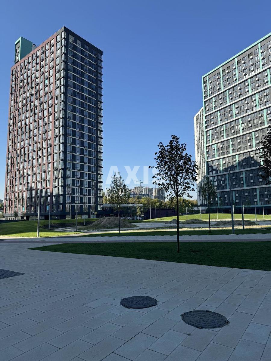 3k apartment vul. Pivnichno-Syrec'ka 1