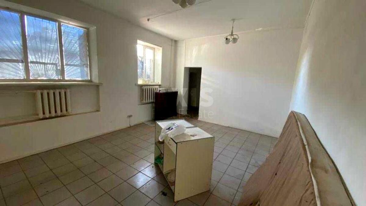 Trade object pr-t Leonida Kadenyuka 15, 301m26143710