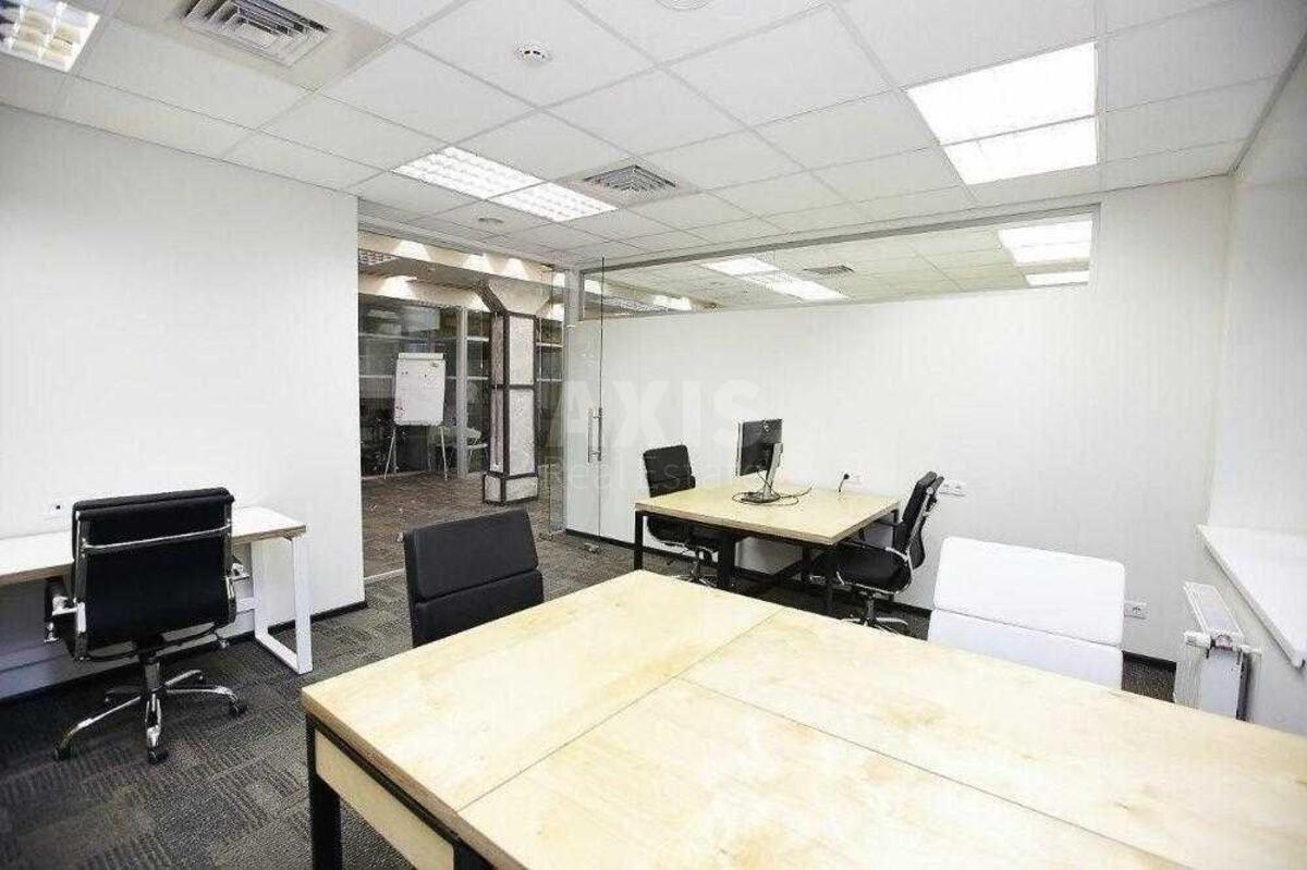 Office vul. Zhyljans'ka 30А, 340m24