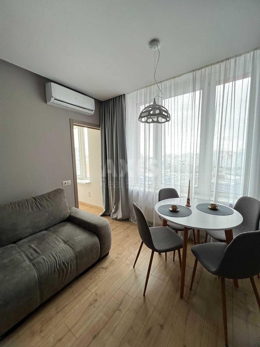 2k apartment nab. Dniprovs'ka 182