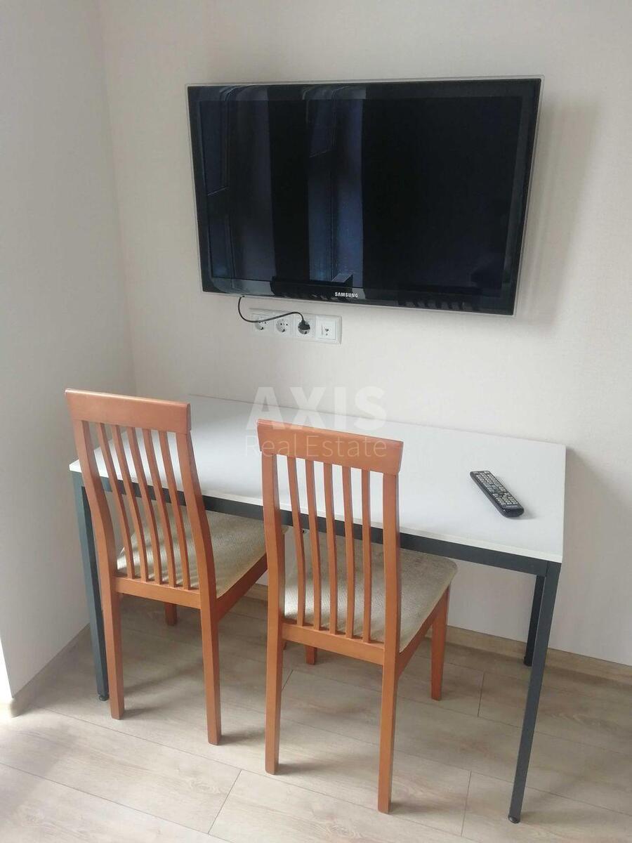 1k apartment vul. Chernjahovs'kogo 19/9565820
