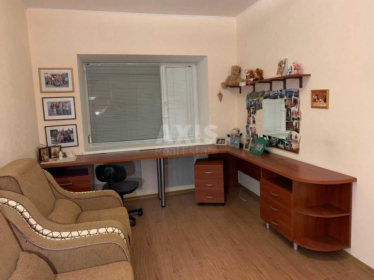 2k apartment vul. Kravchenka Mykoly 10/12612663