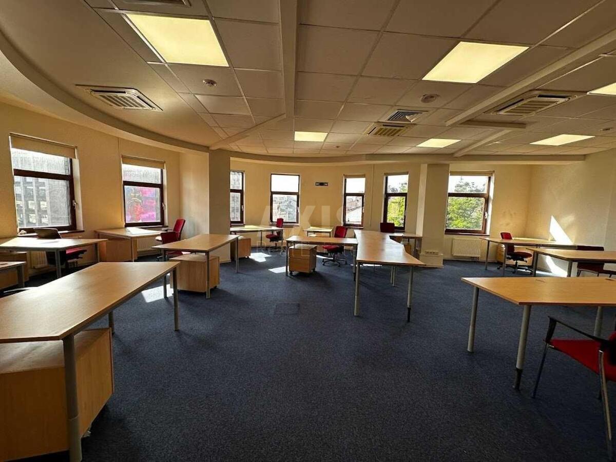 Office vul. Saksagans'kogo 42, 250m2515110