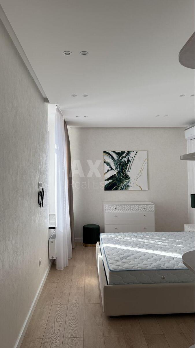 3k apartment nab. Dniprovs'ka 18606646