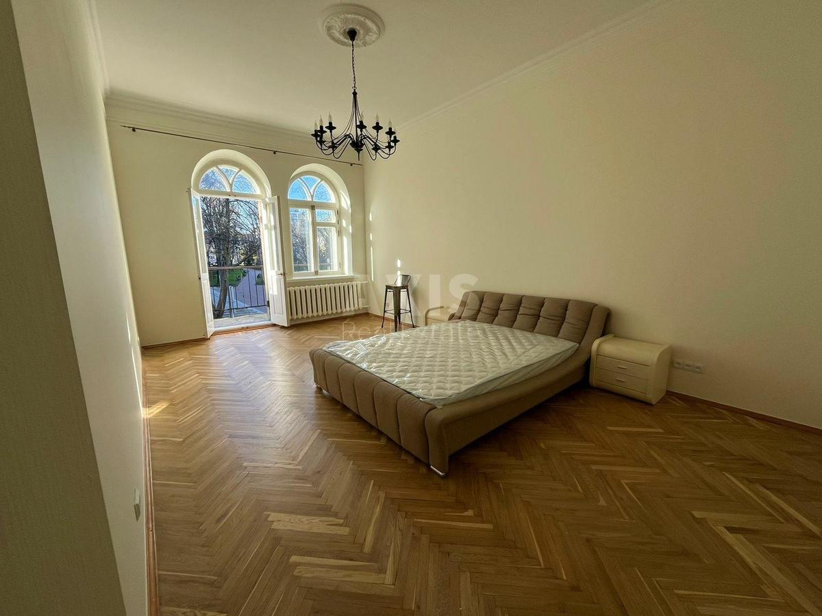 1k apartment vul. Nyzhnij Val 27/29