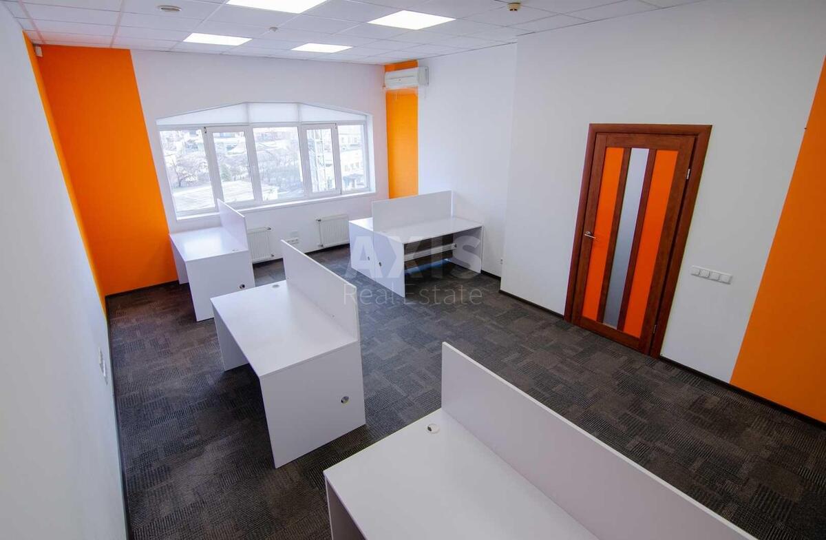 Office vul. Pymonenka Mykoly 13, 268m21