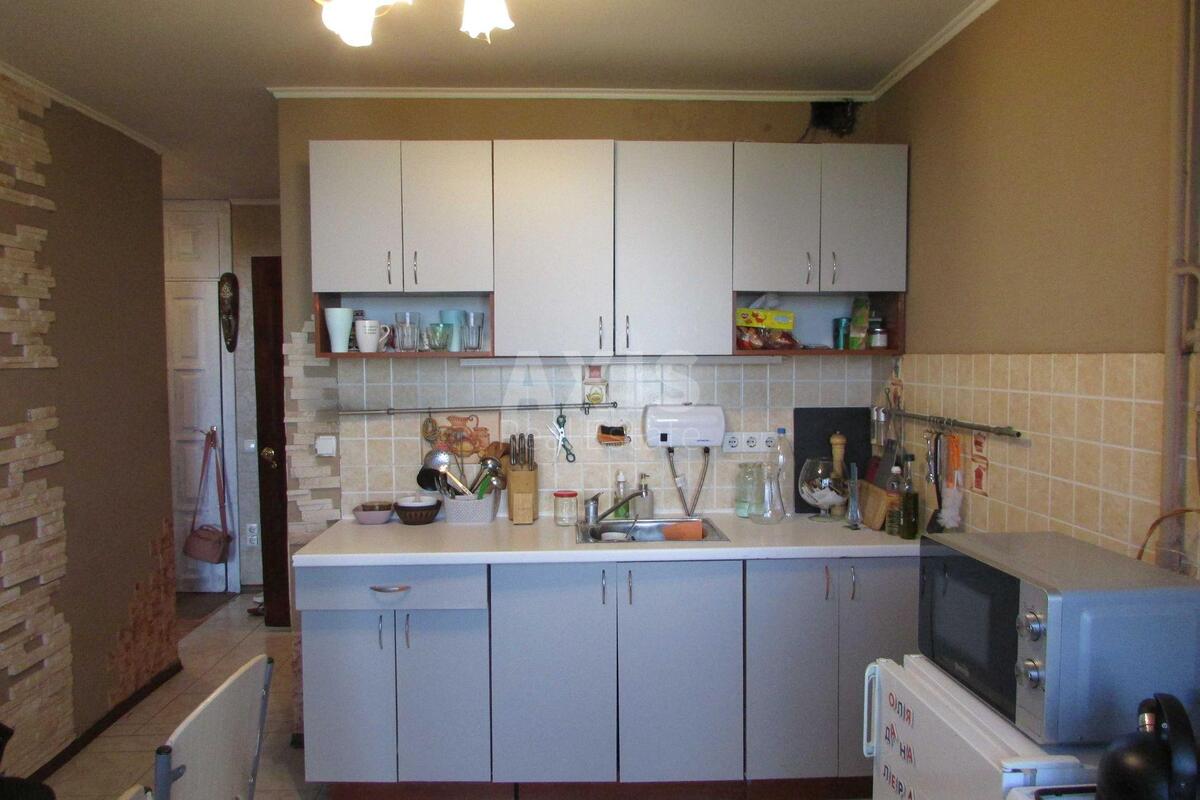 1k apartment vul. Zaliznychna 32