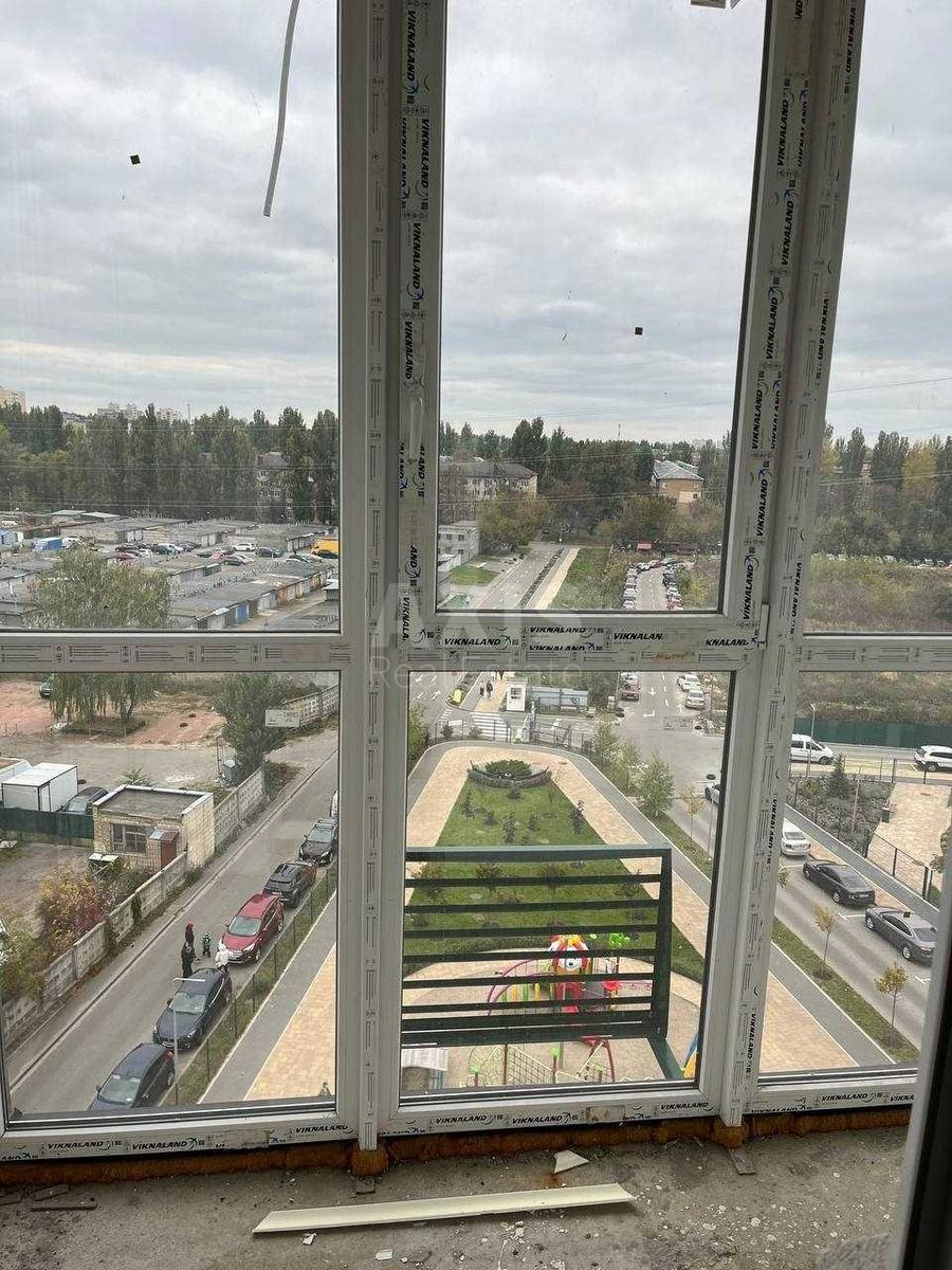 3k apartment vul. Grechka Marshala 10Б4