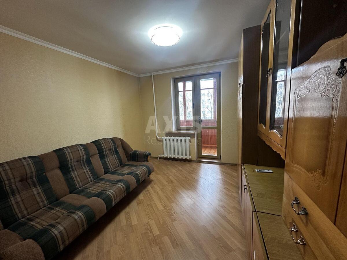 3к квартира ул. Доброхотова Академика 15641221