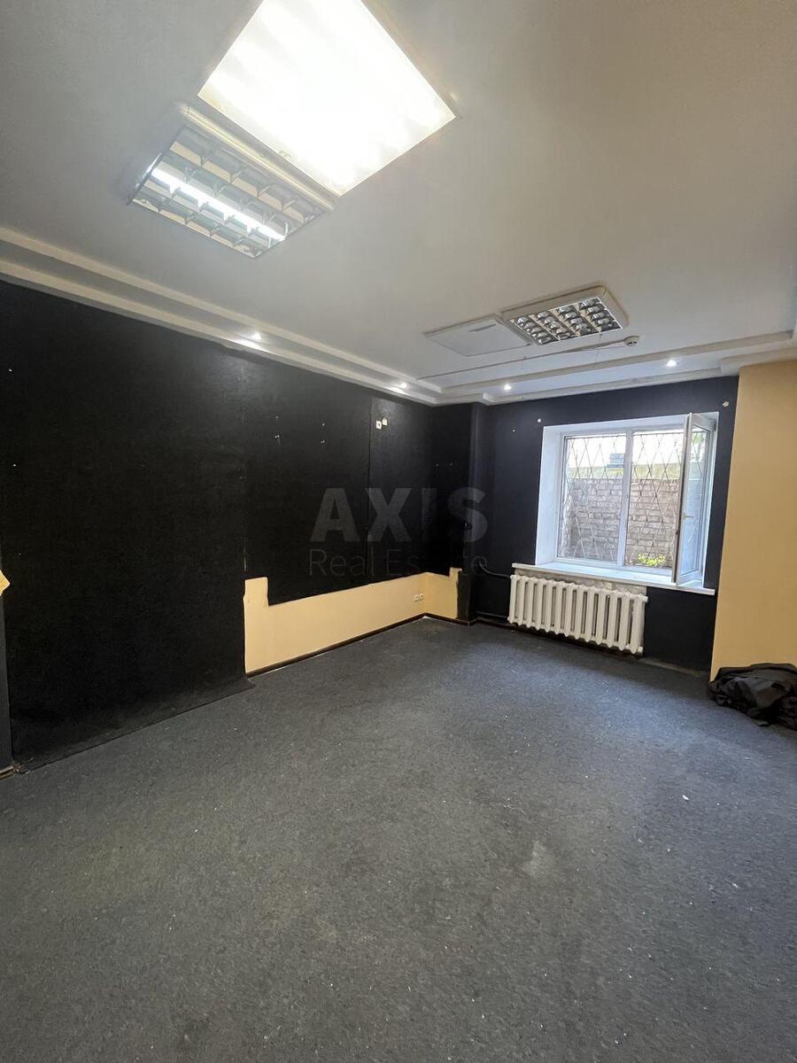 Office vul. Mazepy Ivana 3, 82m22