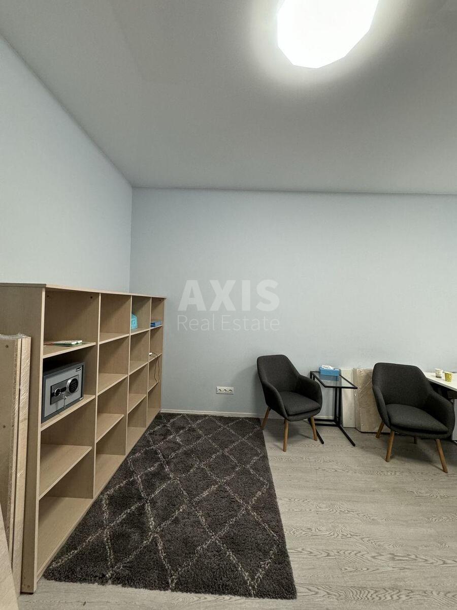 Office vul. Dmytrivs'ka 66А, 127m23