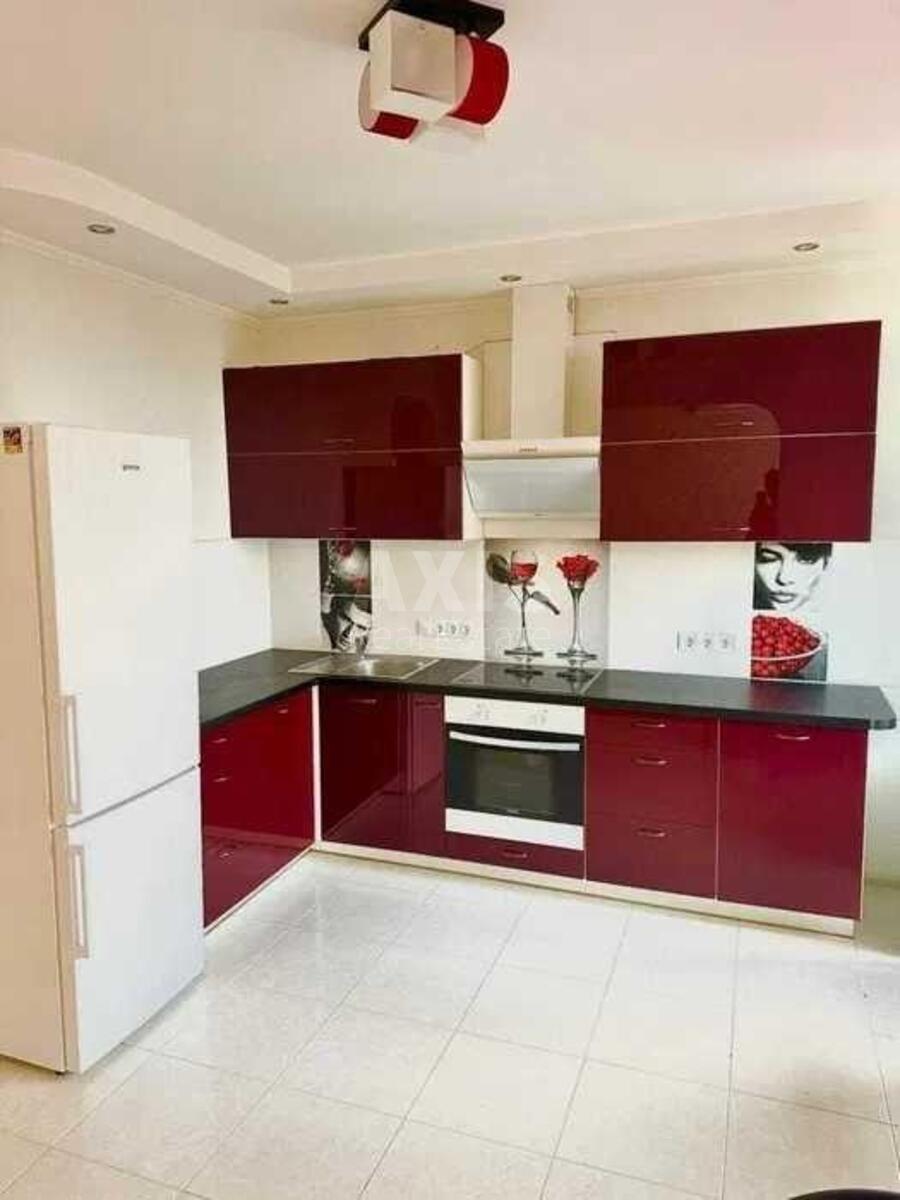 1k apartment pr-t Glushkova Akademika 9В