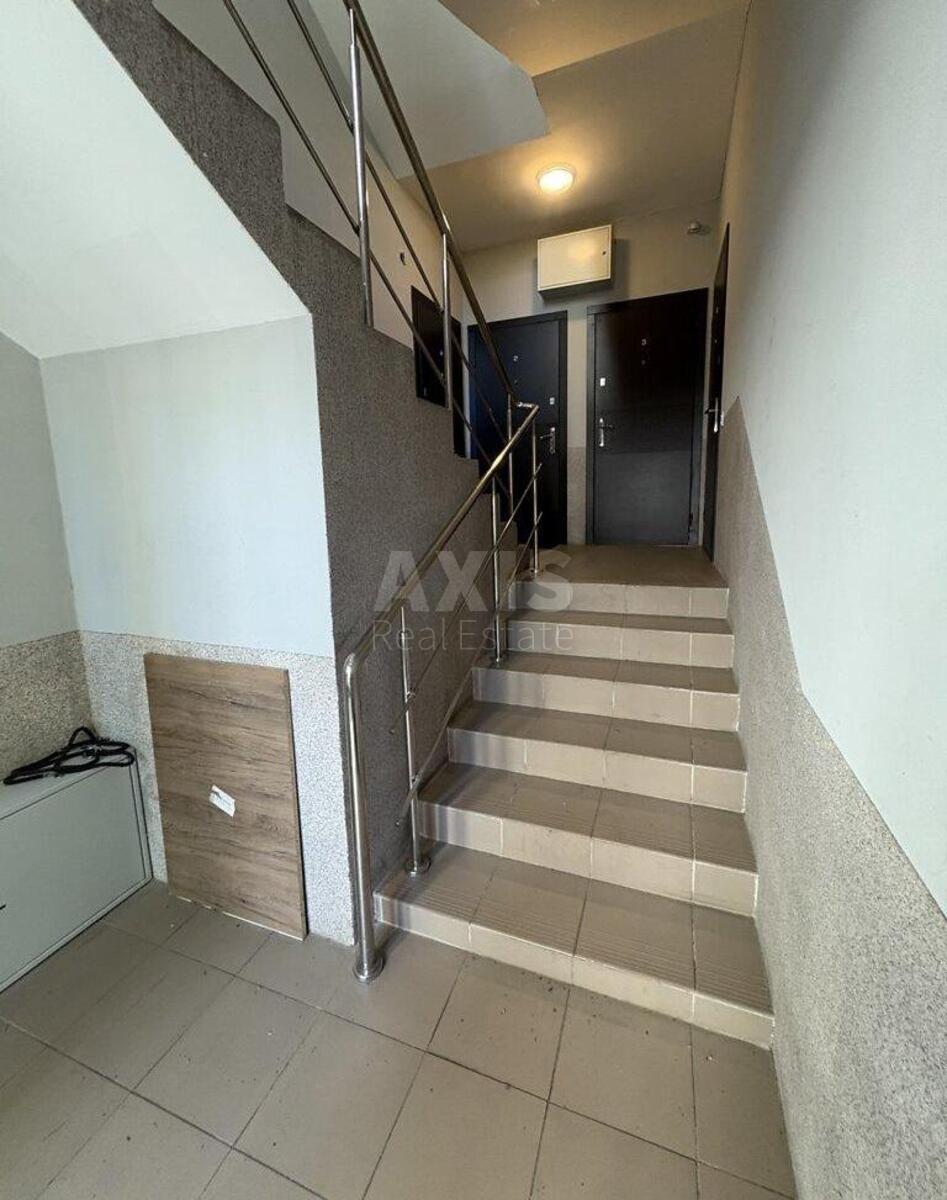 1к квартира ул. Левитана 2Б12