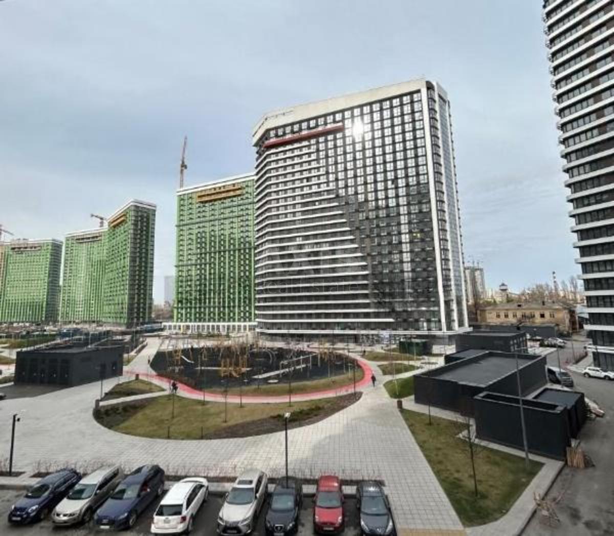 3k apartment vul. Ahmatovoi' Anny 43
