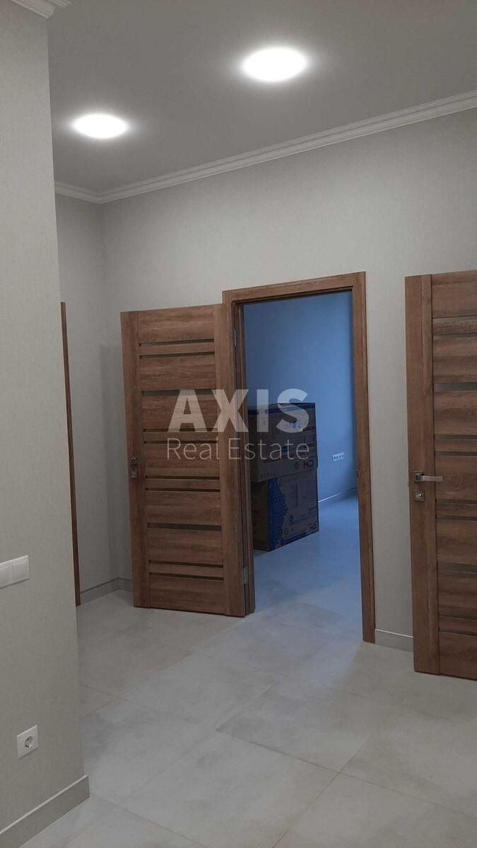 Office vul. Volodymyrs'ka 65, 100m2
