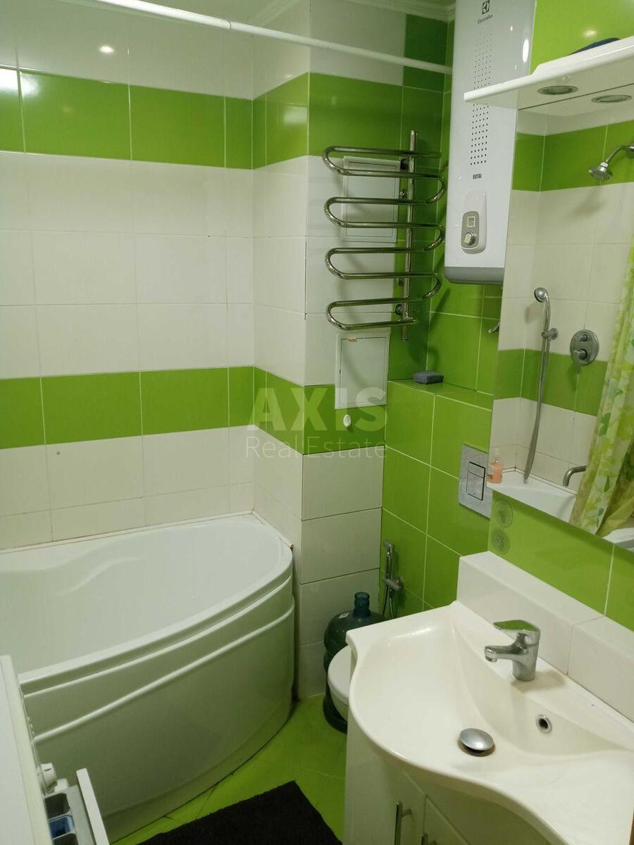 2к квартира ул. Ващенко Григория 1616377